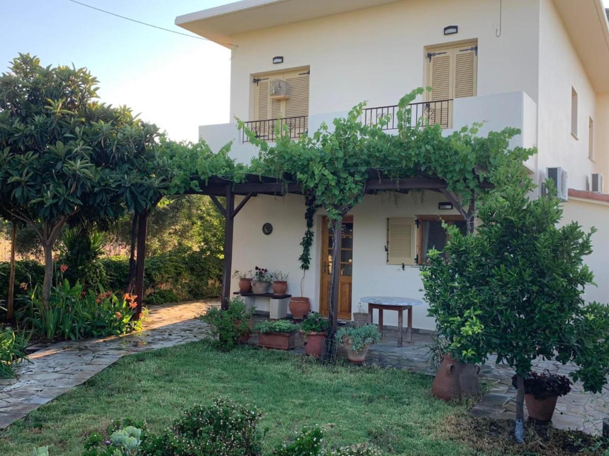Villa Fatima Vryses Экстерьер фото